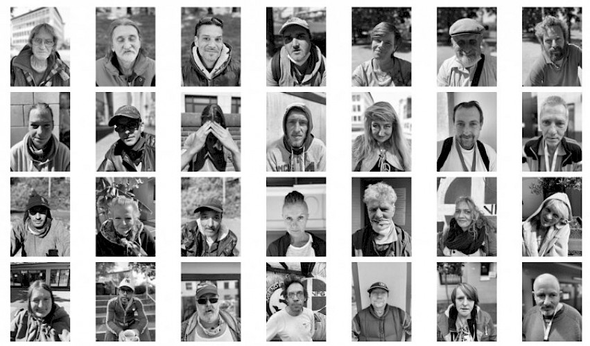 Street Art Bonn 2020, hier ein Teil der Arbeit zu sehen, schwarz-weiß Fotografien à 20x30 von einigen Menschen, die ihr Leben auf der Straße verbringen. Eine Audioaufnahme ist die akustische Ergänzung zu der visuellen Arbeit